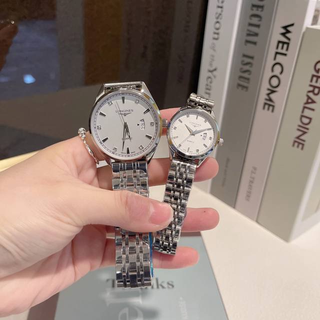 白壳 玫 钢带加20 实物拍摄 品牌 浪琴-Longines 类型 情侣对表 表壳 316精钢 做工优质 表带 进口小牛皮 316精钢 两种可选 机芯 进口石英